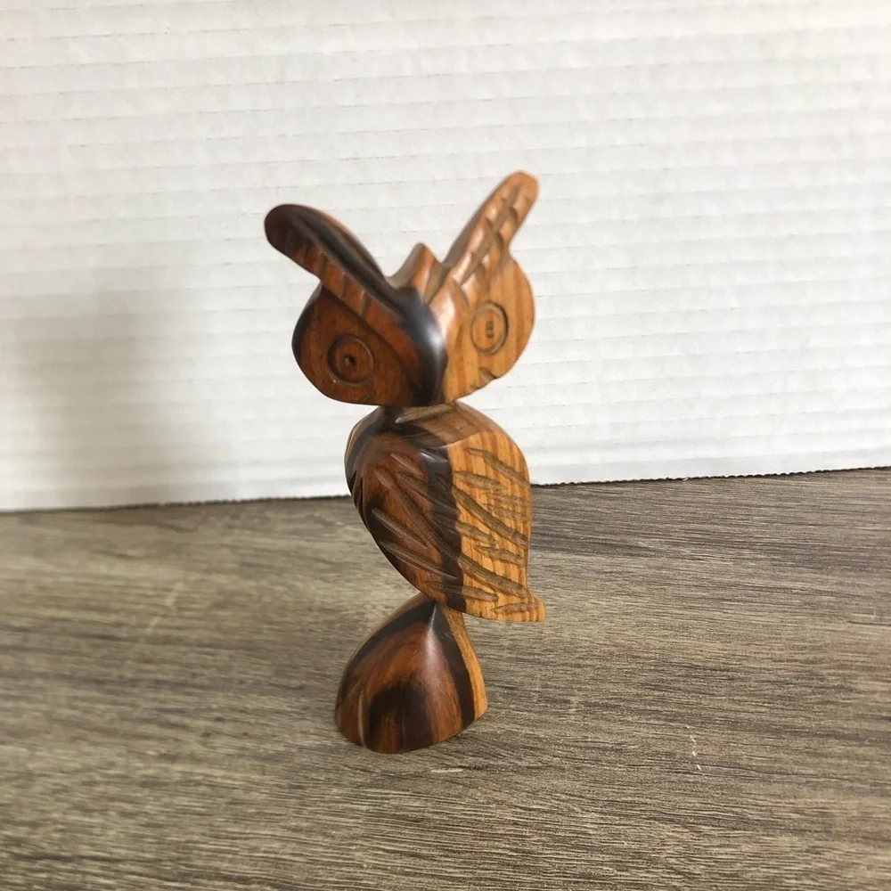 Hand Carved Folk Art Wooden Owl - Picture 10 of 10